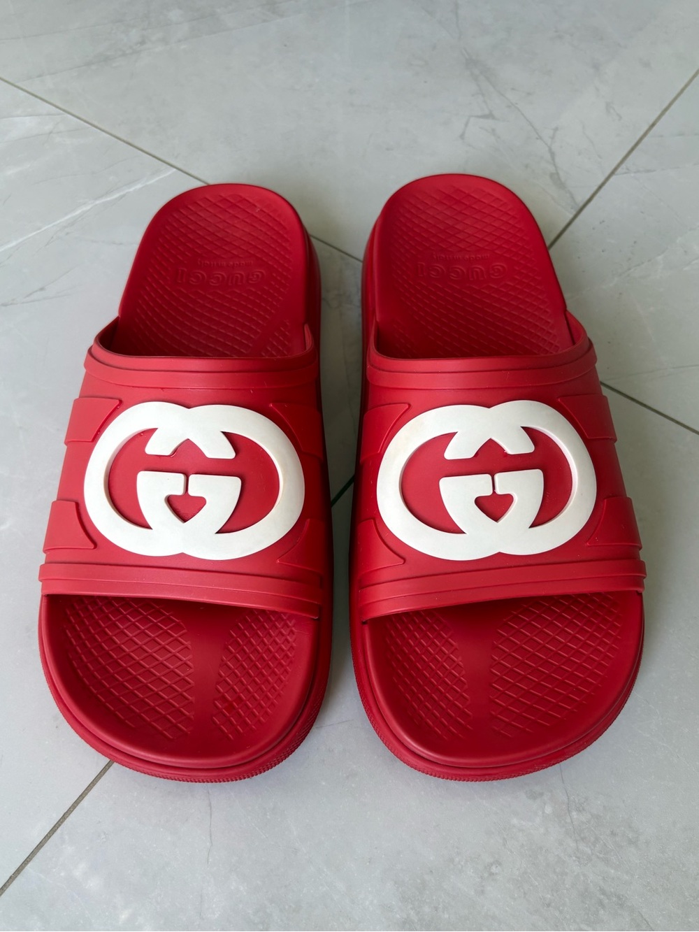 NWOT Gucci G Logo Summer Pool Slides Red White Size M 11/ W12.5/13 - Picture 2 of 4